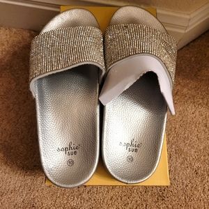 Sophie Sue Women's Beach Sandals. Size 10